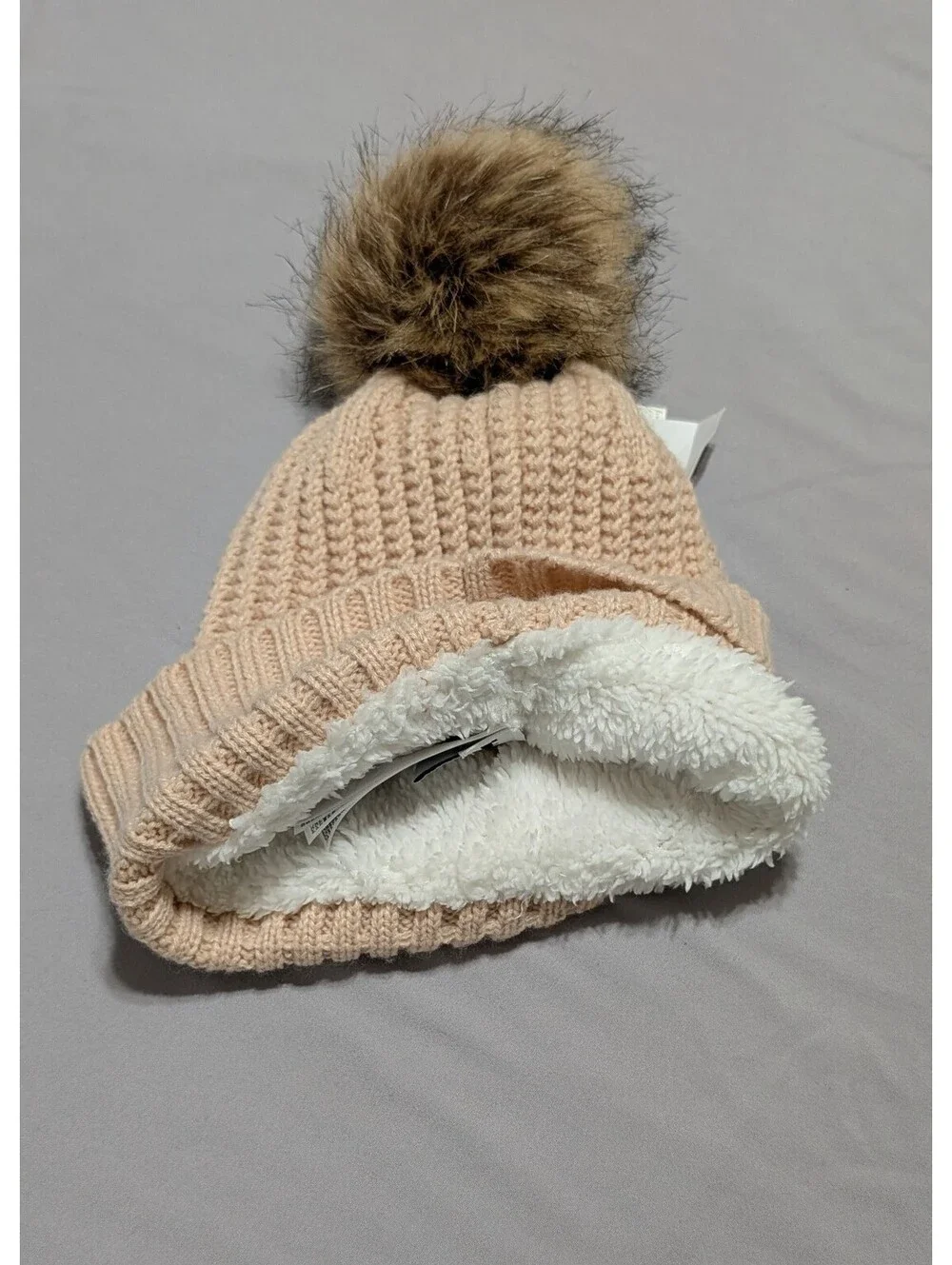 NWT Timberland Women's Cable Knit Faux Fur Pom Beanie Hat Blush Peach